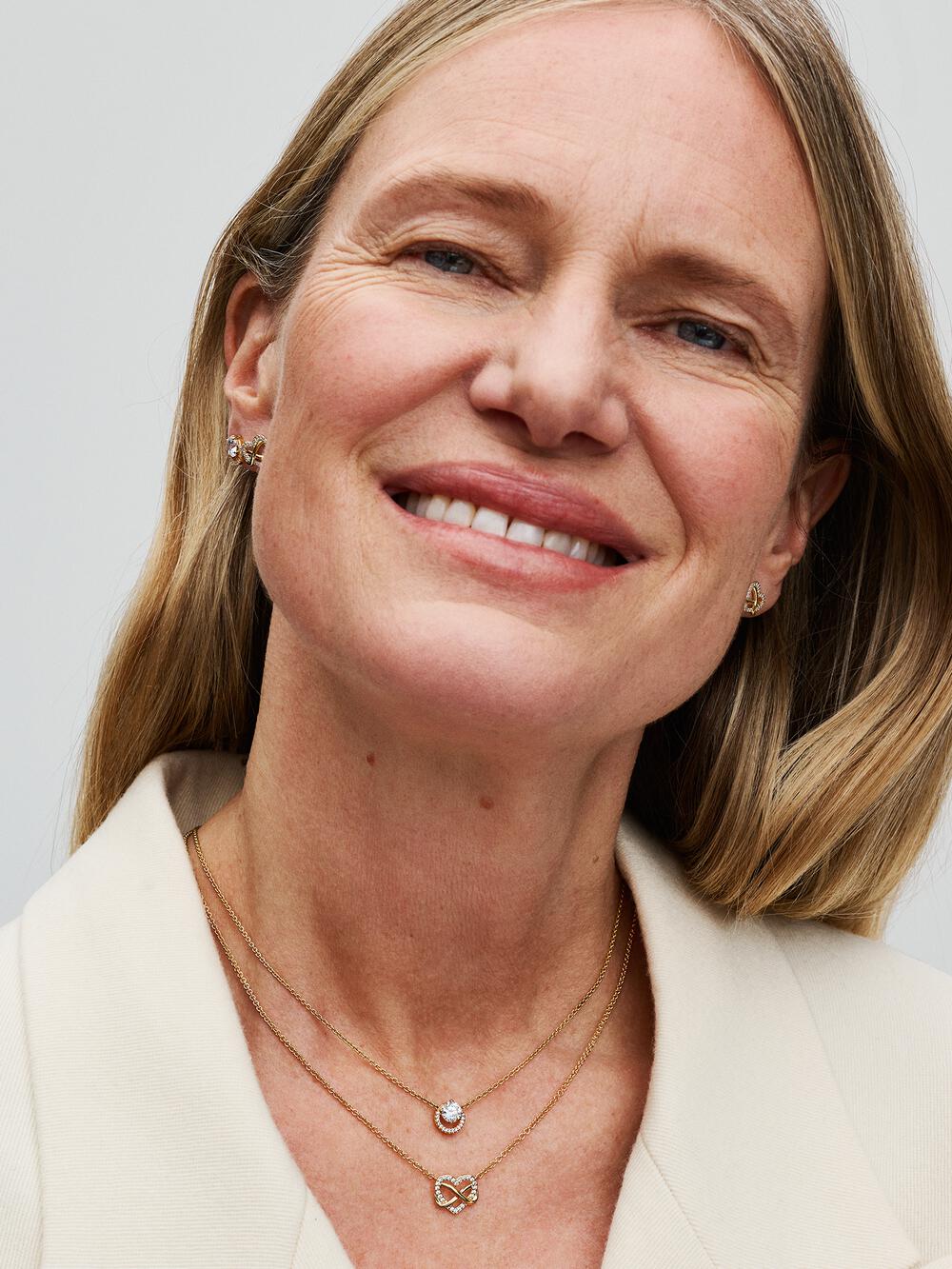 Sparkling Infinity Heart Collier Necklace